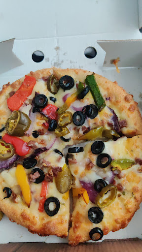 Photo of Peri Peri Delight - 5 High St, Loughborough LE11 2PY